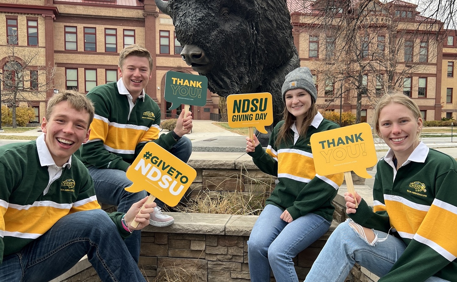 Students say thank you to donors for their gifts to NDSU on Giving Day